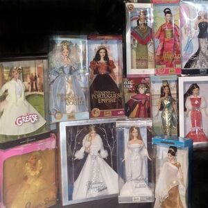 Collectible Barbie Doll Set